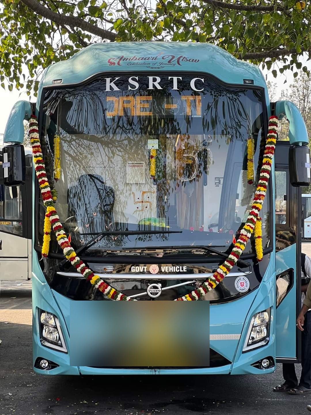 KSRTC Ambaari Volvo luxury coach
